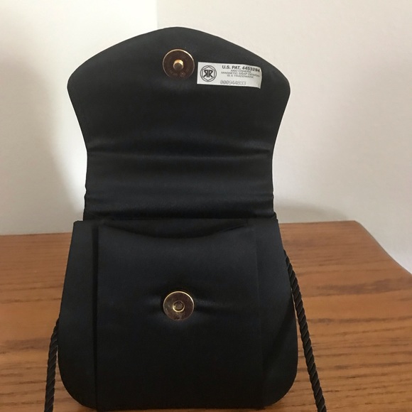 Black Little Purse - Picture 3 of 5